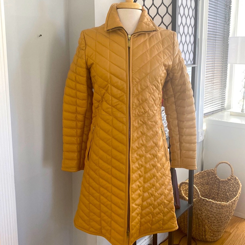 Mid leather jacket for woman